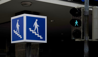 Zeichen Fußgängerunterführung