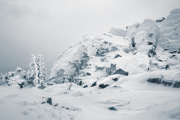 Icy rock, top of the zyuratkul ridge