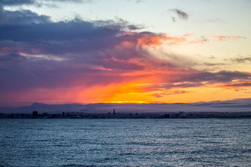 Fototapeta premium sunrise over the sea Reykjavik