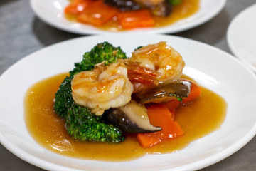  stir fried mixed vegetables with shrimp