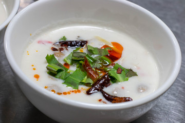 tum kar kai (curry coconut milk)thai food