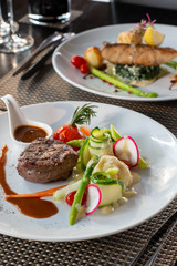  beef steak and vegetables wiht sauce
