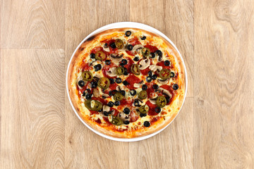 super supreme pizza - meat - Pepperoni pizza