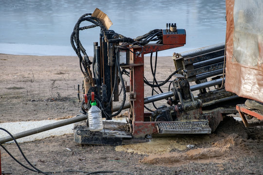 Drilling Rig, Bed For Horizontal Directional Drilling. Drilling Work, The Process Of Supplying Cement Mortar To The Ground Into The Well.