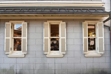 Fototapeta premium 窓 鎧戸