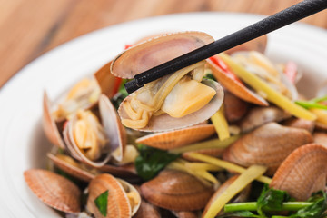 Stir Fried Clams with Roasted Chili paste