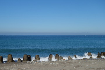 Fototapeta na wymiar Coastline in Japan, Toyama (富山の海岸)