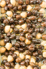 Black and brown chickpeas