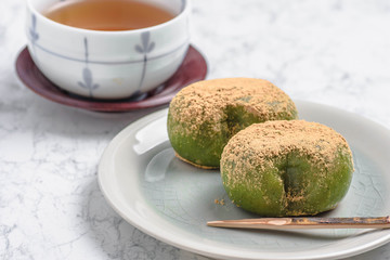 春の味覚　草餅