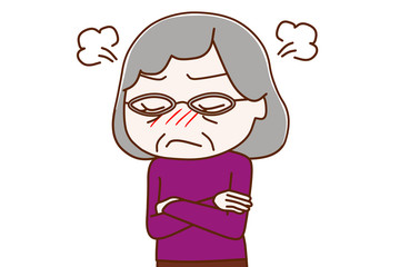 プンプン怒っている高齢の女性