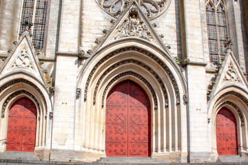 Niort. Entrée de l'église Notre-Dame. Deux-Sèvres, Nouvelle-Aquitaine