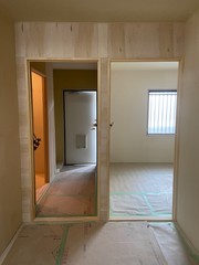 empty room without doors