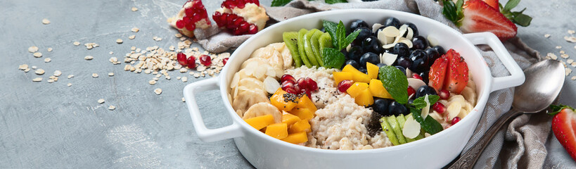 Oatmeal porridge with berries and fruit