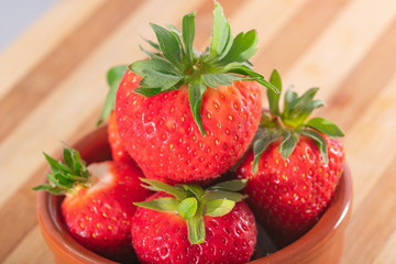 fresas frescas y jugosas en fotografía macro