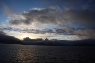Fototapeta premium Passage du cercle polaire arctique à bord de l’Express Côtier (Norvège)