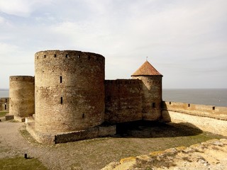 Fototapeta na wymiar old castle on the shore of the sea