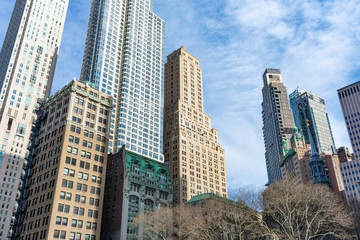 Fototapeta premium Lower Manhattan New York City Skyline Scene with Old and Modern Skyscrapers 