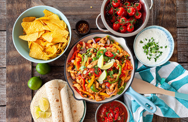 Chicken Fajita mit Dips