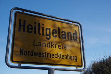 Fototapeta premium Ortsschild Heiligeland