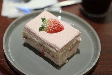딸기조각케이크 Strawberry Slice Cake