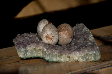 Natural decorated Organic Easter eggs in mineral.