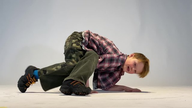 little boy dancing breakdance