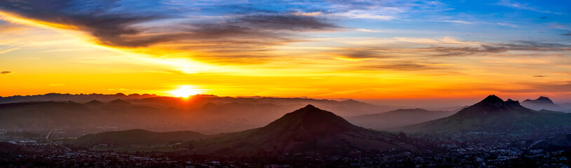 Fototapeta na wymiar Panoramic sunset in Mountains