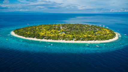 Balicasag Island, isolated island in The Philippines