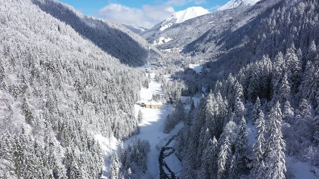 Vue a&eacute;rienne par drone de Notre Dame de la Gorge sur le sentier Baroque du Val Montjoie, Les Contamines, Haute Savoie, France