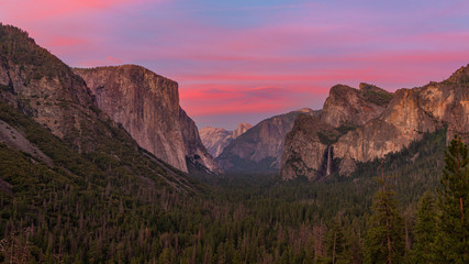 Yosemite National Park Classic Tunnel View, California