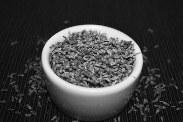 Травяные чаи с розой ,ромашкой,липой,тимьяном,лавандой.