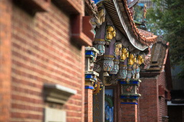 Dragons and mythical animals as decoration commonly seen on roof of Chinese temples around Asia