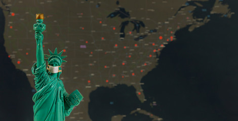 Obraz premium Coronavirus in USA Quarantine, US map of Covid-19 in the statue of liberty