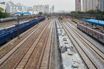 Fototapeta na wymiar Freight train in Seoul, South Korea.