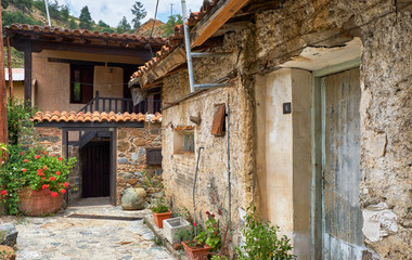 Fototapeta na wymiar The cozy mediaeval houses of old Kakopetria. Nicosia District. Cyprus