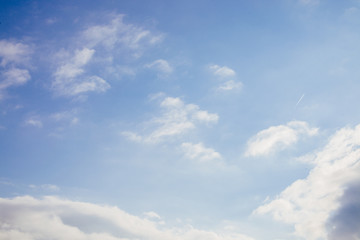 Obraz premium sunny blue sky with white clouds