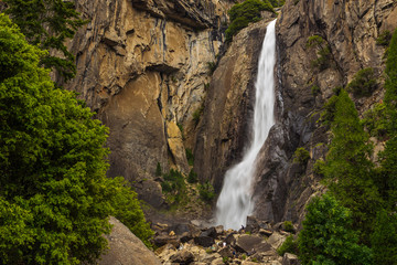Fototapeta na wymiar View of the Yosemite Falls in Yosemite National Park, California, USA.
