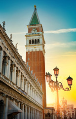 Fototapeta na wymiar Piazza San Marco at sunrise