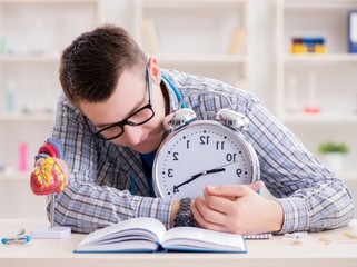 Medical student missing deadlines to complete assignment