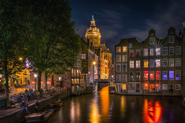 Fototapeta na wymiar The Church of Saint Nicholas at night in Amsterdam.