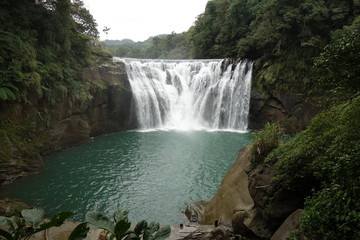 台湾の十分瀑布