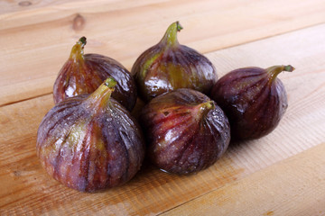 Figs on table
