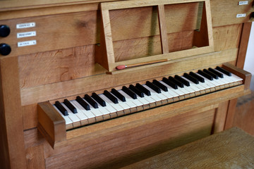 orgue dans une chapelle 