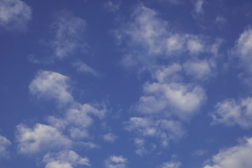 Obraz premium bright blue sky with large cloud in sunny day