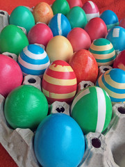 Fototapeta na wymiar Beautiful multicolored Easter eggs for the celebration of Easter