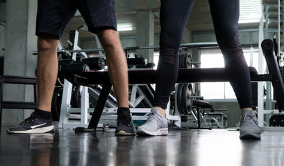 Fototapeta na wymiar low section on people leg in the gym