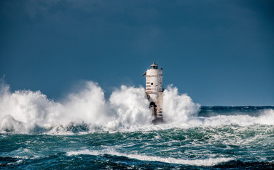 ligthouse storm mangiabarche calasetta sardinia