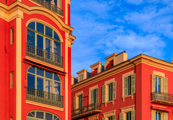 Obraz premium Mediterranean houses in Place Massena commercial and cultural landmark in Old Town Vielle Ville of Nice France at sunset
