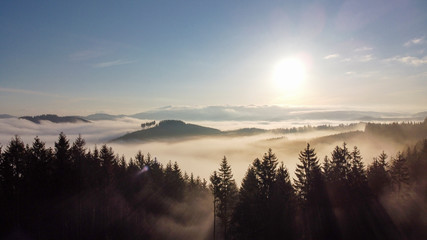 Sonnenaufgang mit Nebel im Sauerland