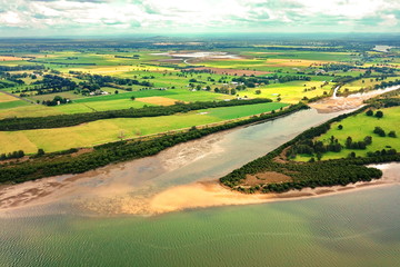 Shoalhaven River in Australia across the country side